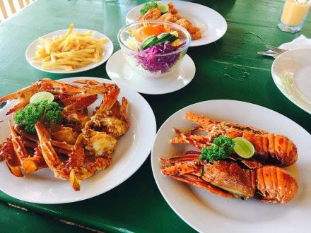seafood restaurants in kalutara - green lobster