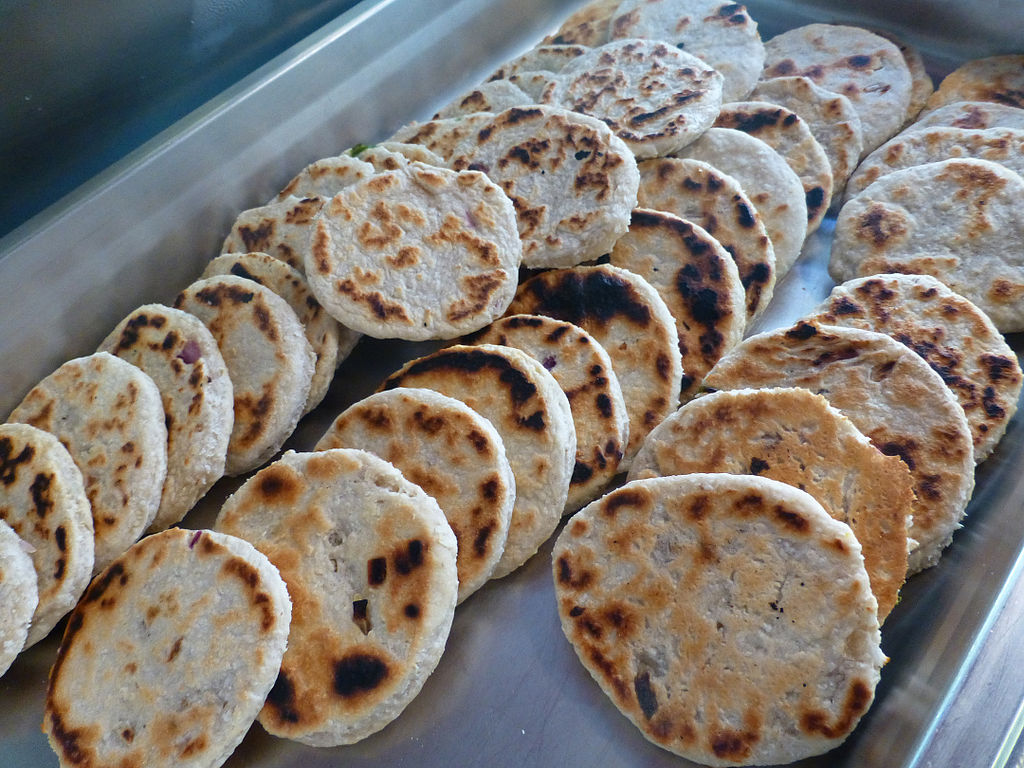 Pol Roti | Image Credit: Ji-Elle, Galettes srilankaises, CC BY-SA 3.0