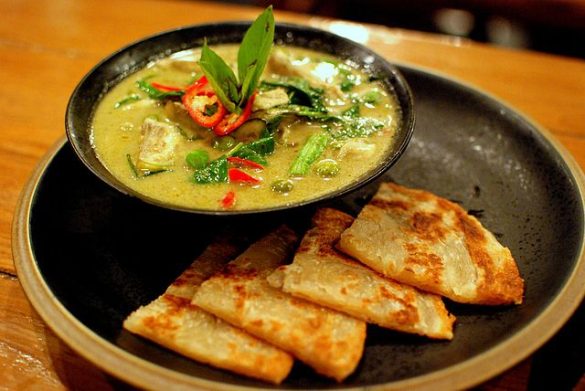 Green chicken curry 