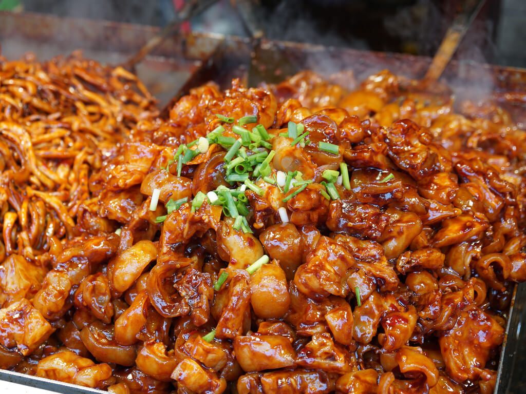 wuhan-gourmet-trotter-food-and-drink-meat-retail-cooked