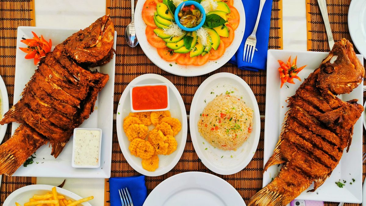Caribbean Culinary Delights: Exploring Tropical Flavours & Hot Spices!