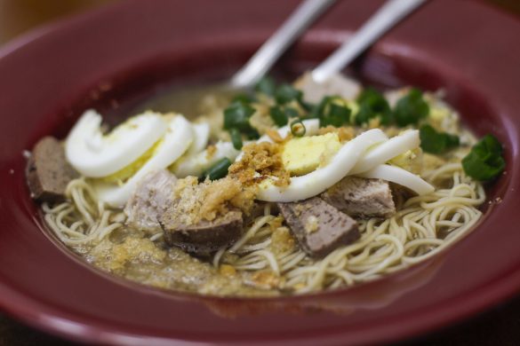 La Paz Batchoy Noodle Soup