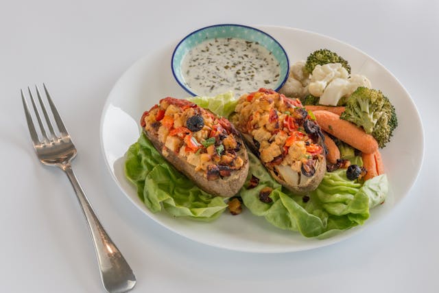 A Traveller’s Guide to Healthy Hotel Meals
