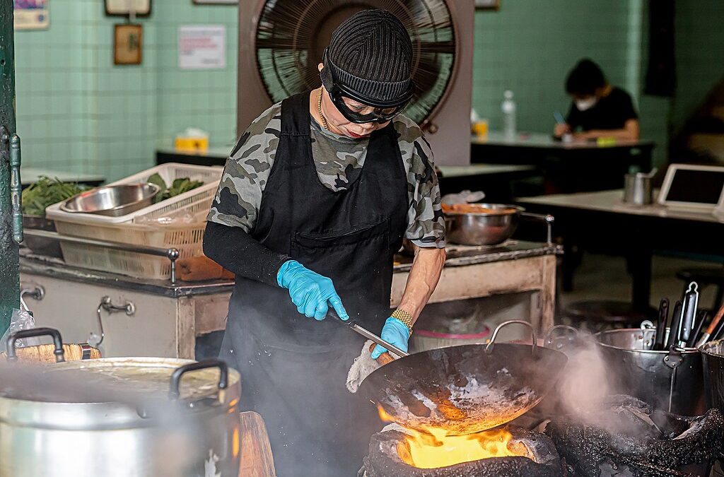 Introduce Your Taste Buds to Street Food in Bangkok – A Flavour-Packed Adventure You Shouldn’t Miss!