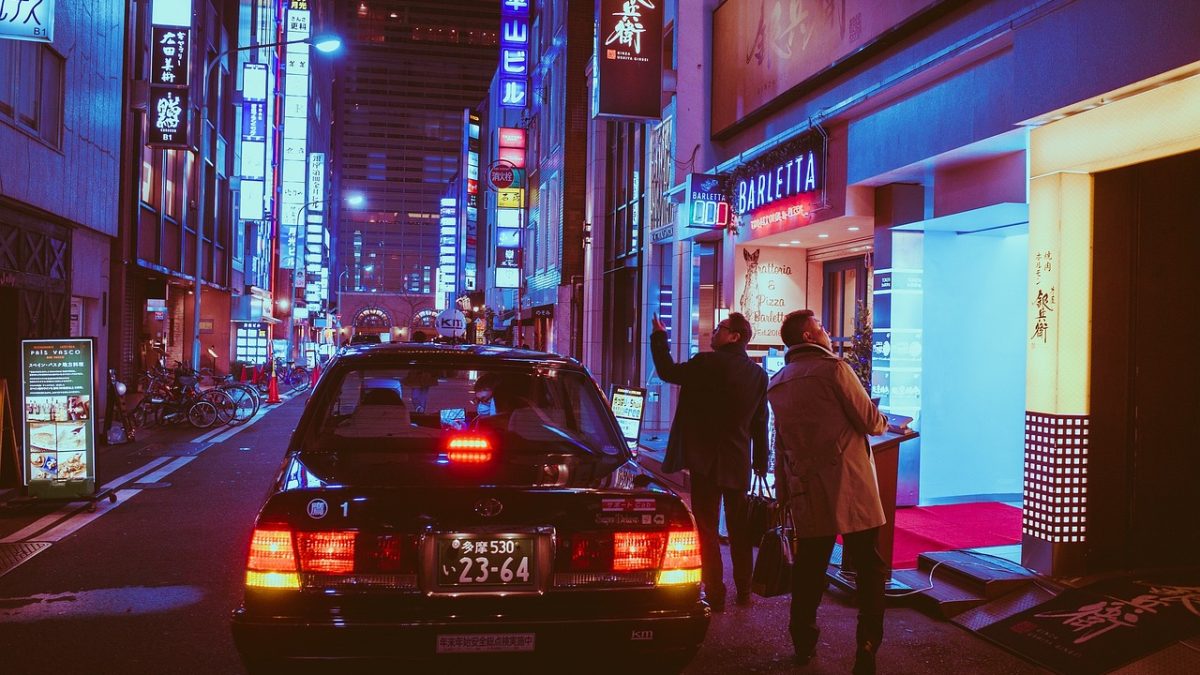 A Night Owl’s Guide to Shinjuku’s Izakaya – A Bar Crawl and Snack Hunt to Remember
