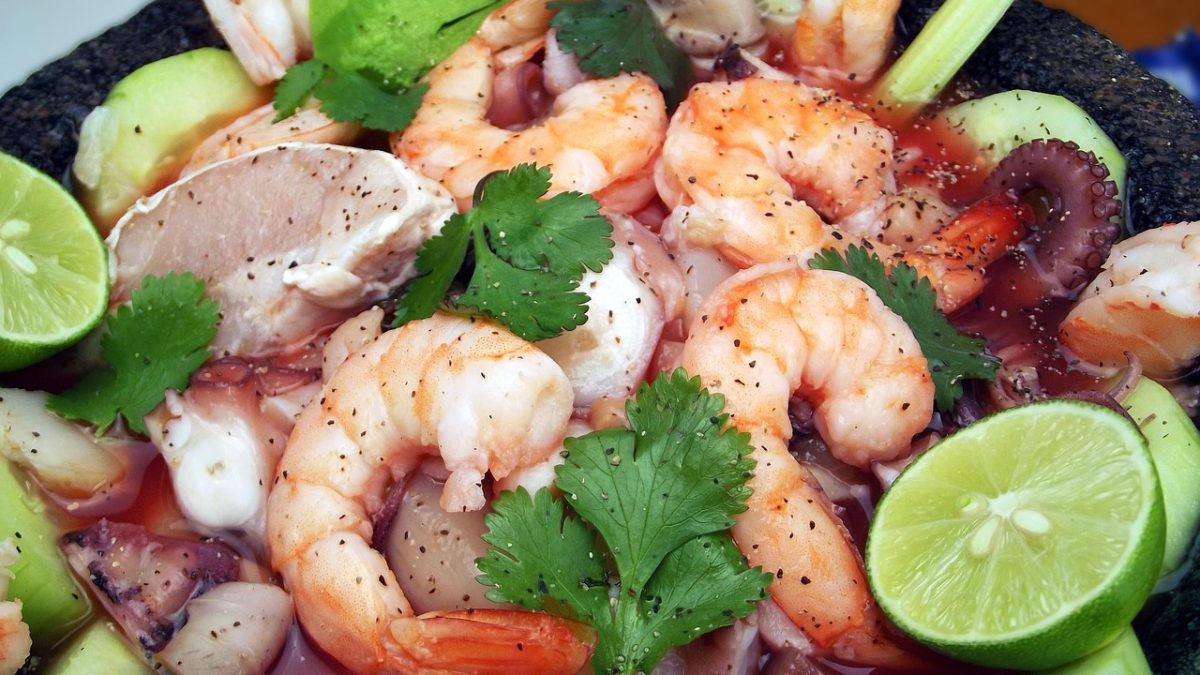 Dubai on a Plate: Must-Try Dishes When Staying in Deira