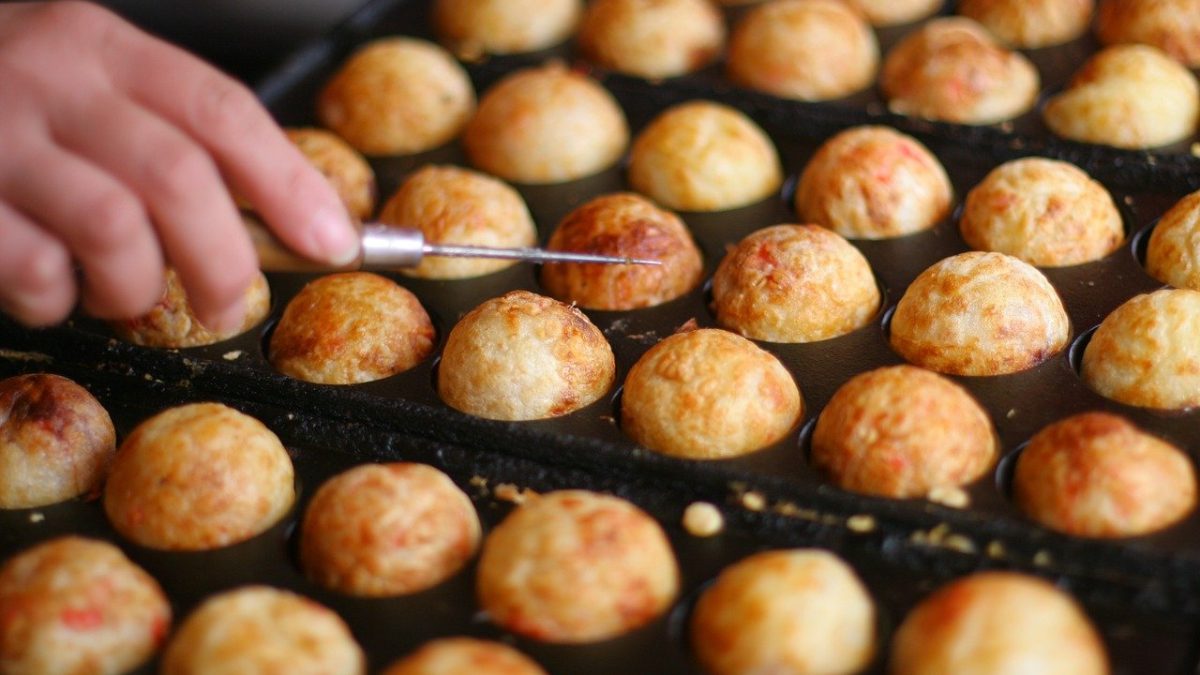 A Food Tour Through Sandton: From Rooftop Cocktails to Street Snacks – Flavours of Johannesburg