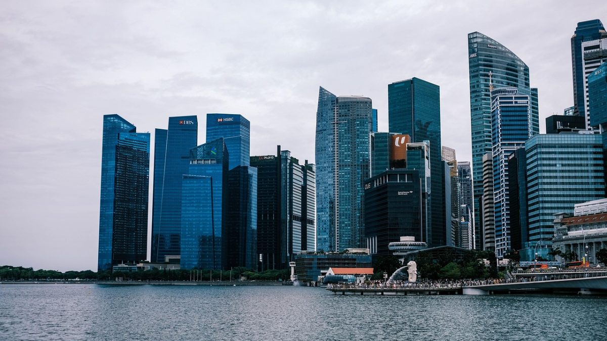 Sustainable Dining: Where to Eat with a Lower Carbon Footprint in SG