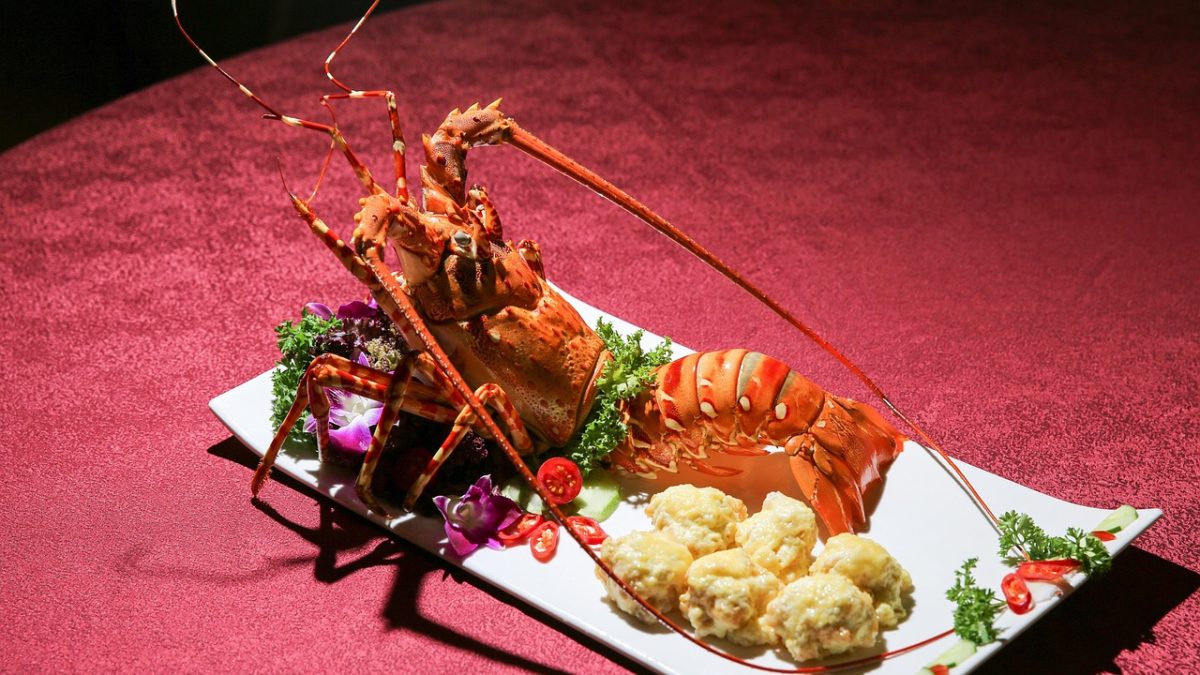 A Seafood Lover’s Guide to Desaru: The Best Spots for Fresh Delicacies