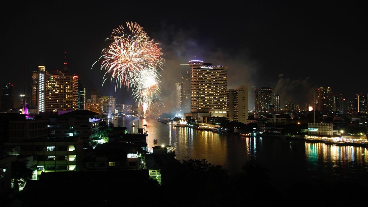 Neon Nights in Bangkok: Diving Into Rooftop Bars and Hidden Speakeasies