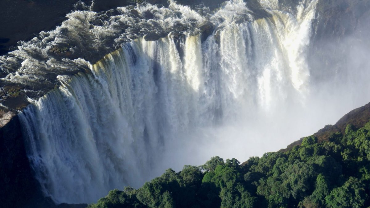 Dining at Victoria Falls: An Unforgettable Culinary Experience