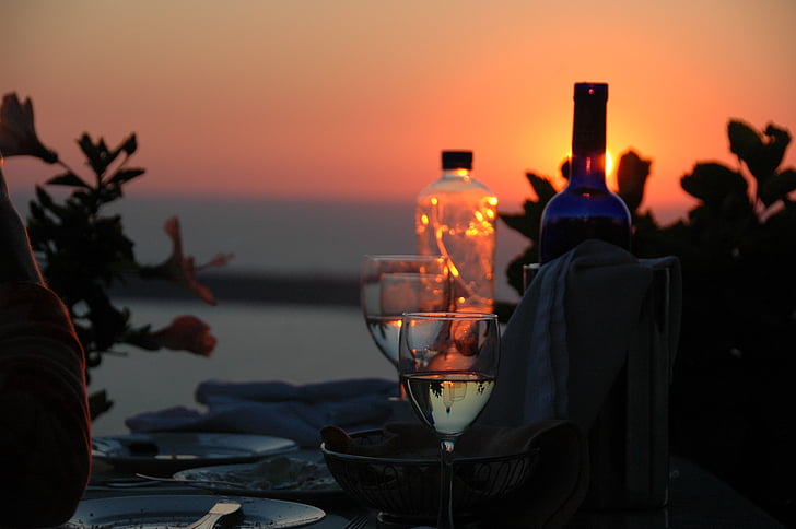 7 Offbeat Dining Experiences for Couples in the Maldives -Discover a whole new world of dining 