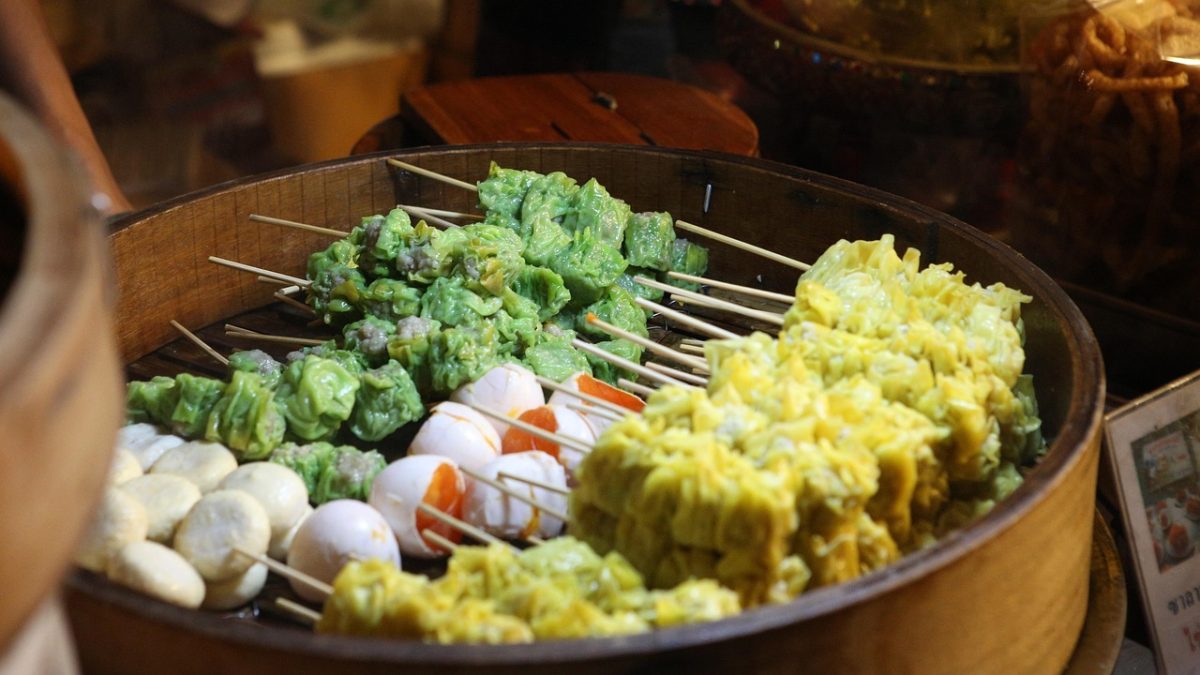 Where to Eat in Bangkok Like a Local: The Flavours of the “Big Mango”
