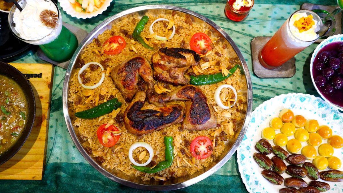 Must-Try Dishes in Dubai: A Guide to the City’s Iconic Flavours