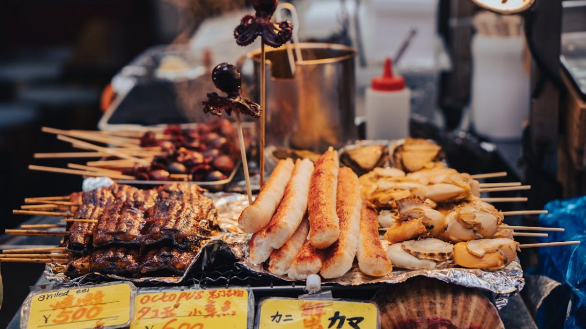 Best Street Food in Abu Dhabi – A Flavourful Adventure
