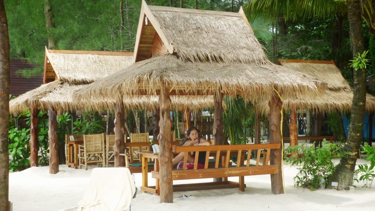 From Street Food to Seafood: Eating Your Way Through Khao Lak