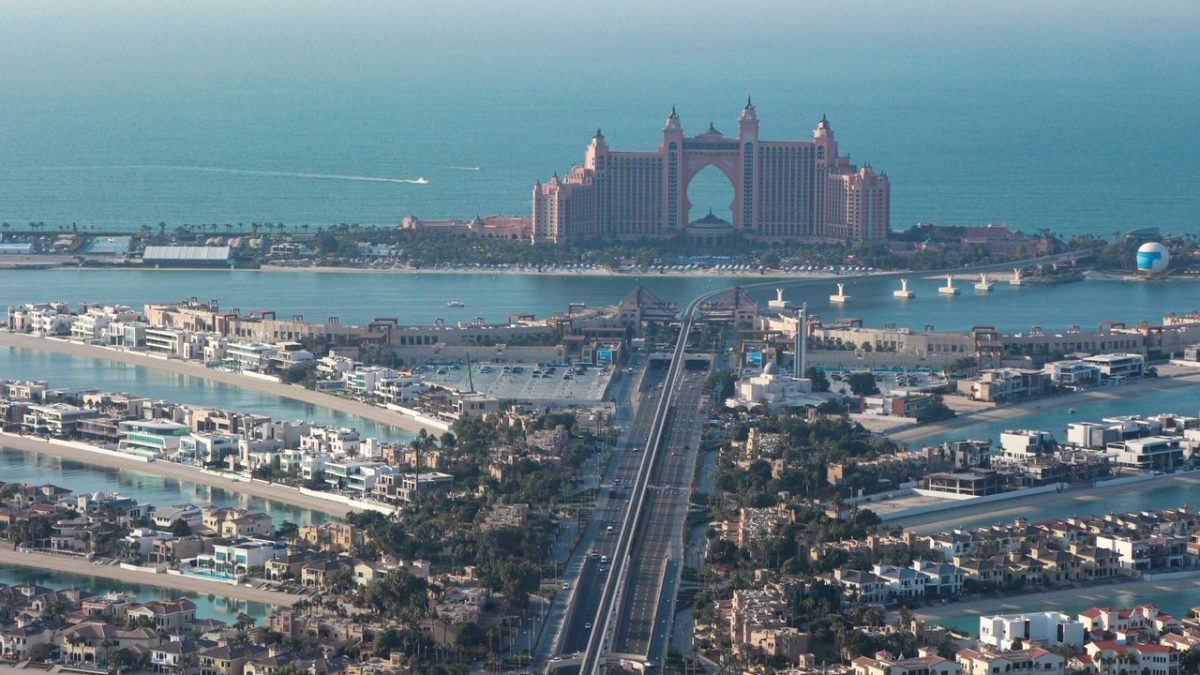 Jebel Ali on a Plate – A Simple Guide to Dining Away from the Dubai Crowds