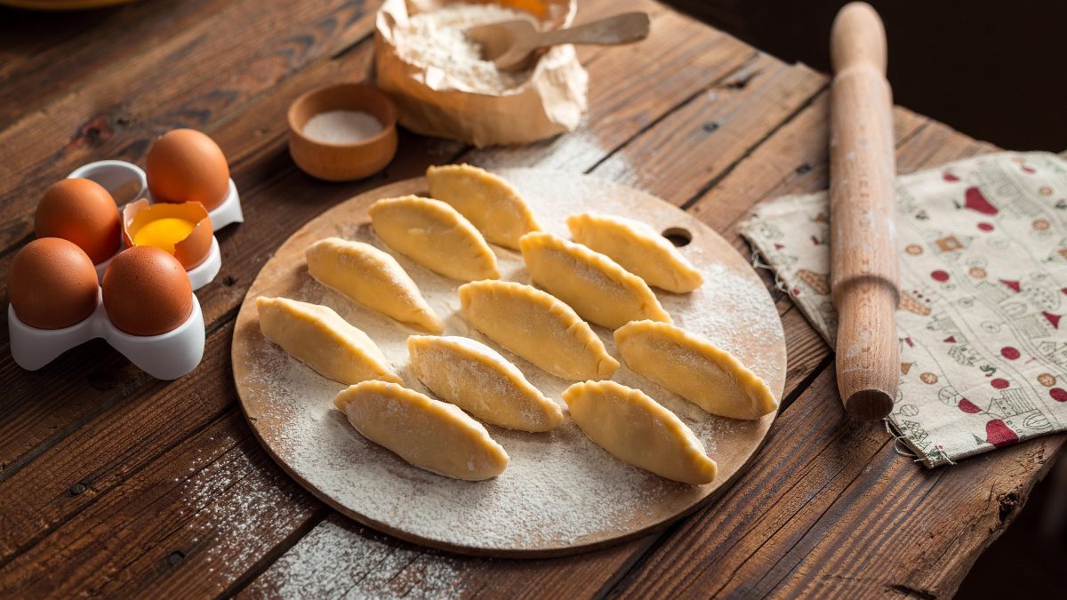 A Food Lover’s Guide to Dining Around Downtown Dubai