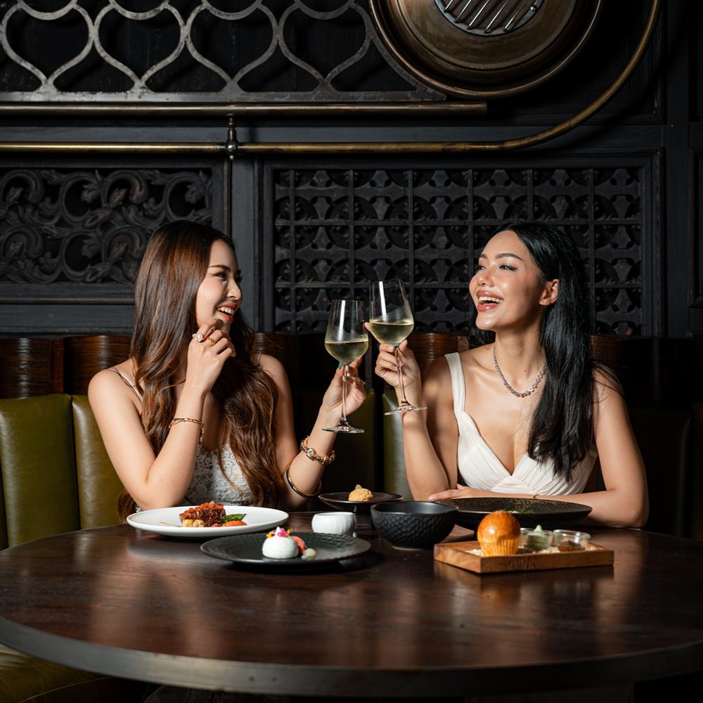 A Guide to Phuket for Travellers Who Choose Restaurants Before Attractions
